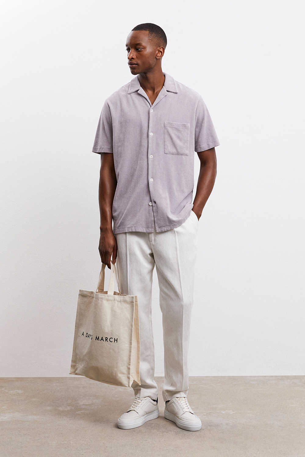 A Days March Shopping Bag - Small In White